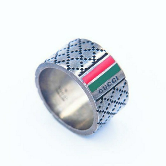 Gucci Jewelry - Gucci Guccissima Cross Stitch Ring
Silver Gucci Jewelry - Gucci Guccissima Cross Stitch Ring
Silver